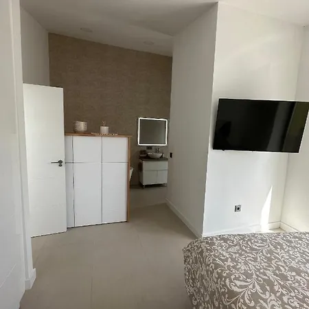 Enora * Las Palmas